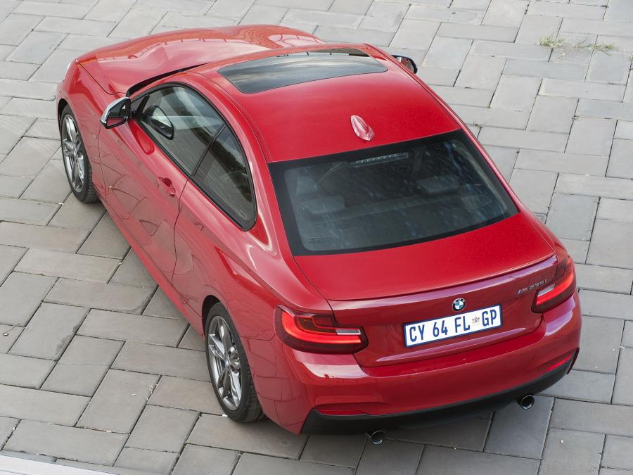  BMW M235i Coupe 2014 года  (ZA) (фото 4 из 30)